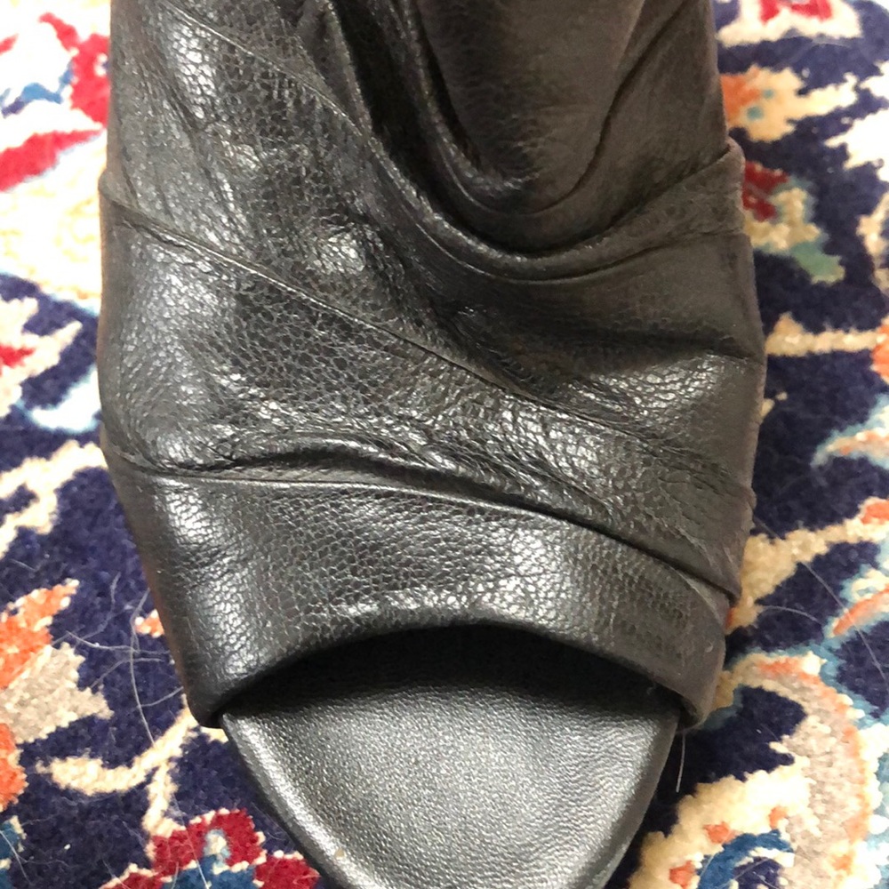 Gunmetal black draped leather open toe booties! - Picture 14 of 15